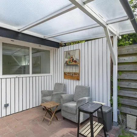Pleasant With Roof Terrace *