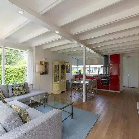 Pleasant With Roof Terrace * Sint Maartensvlotbrug