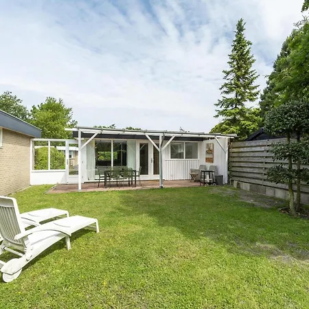 Pleasant With Roof Terrace Holiday home Sint Maartensvlotbrug