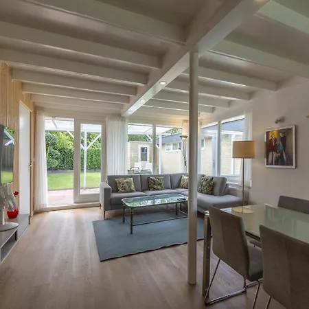 Pleasant With Roof Terrace *
